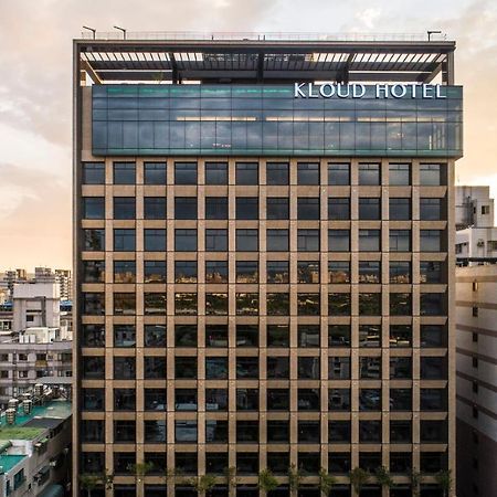 Kloud Hotel Taichung Bagian luar foto