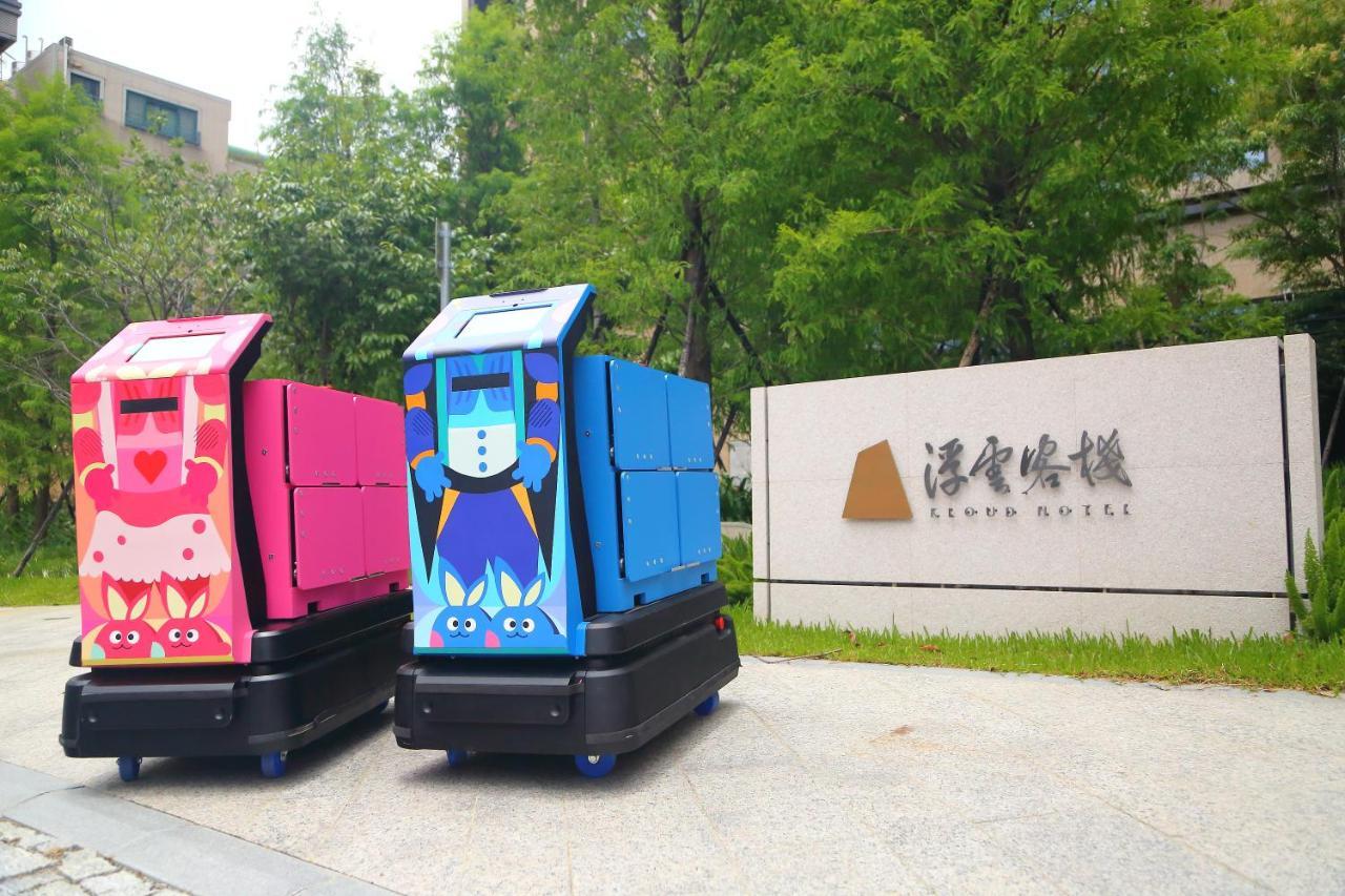 Kloud Hotel Taichung Bagian luar foto